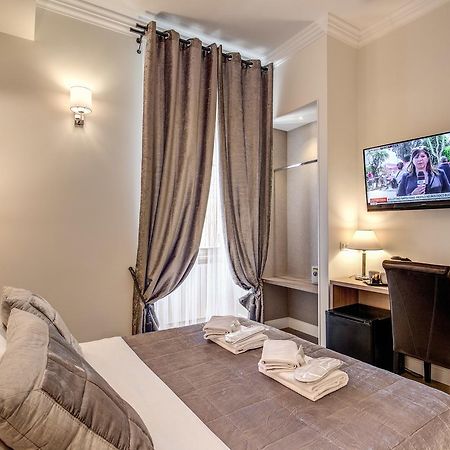 Chester Suites Rome Bagian luar foto