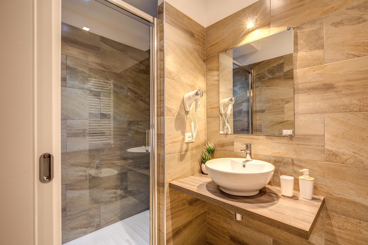 Chester Suites Rome Bagian luar foto